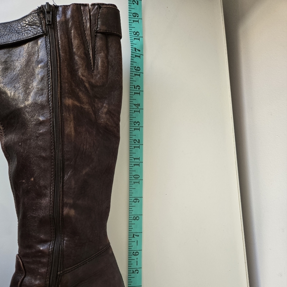 ARNOLD CHURGIN tall brown heeled leather boots. Size 39 (8-8.5) - Picture 10 of 15